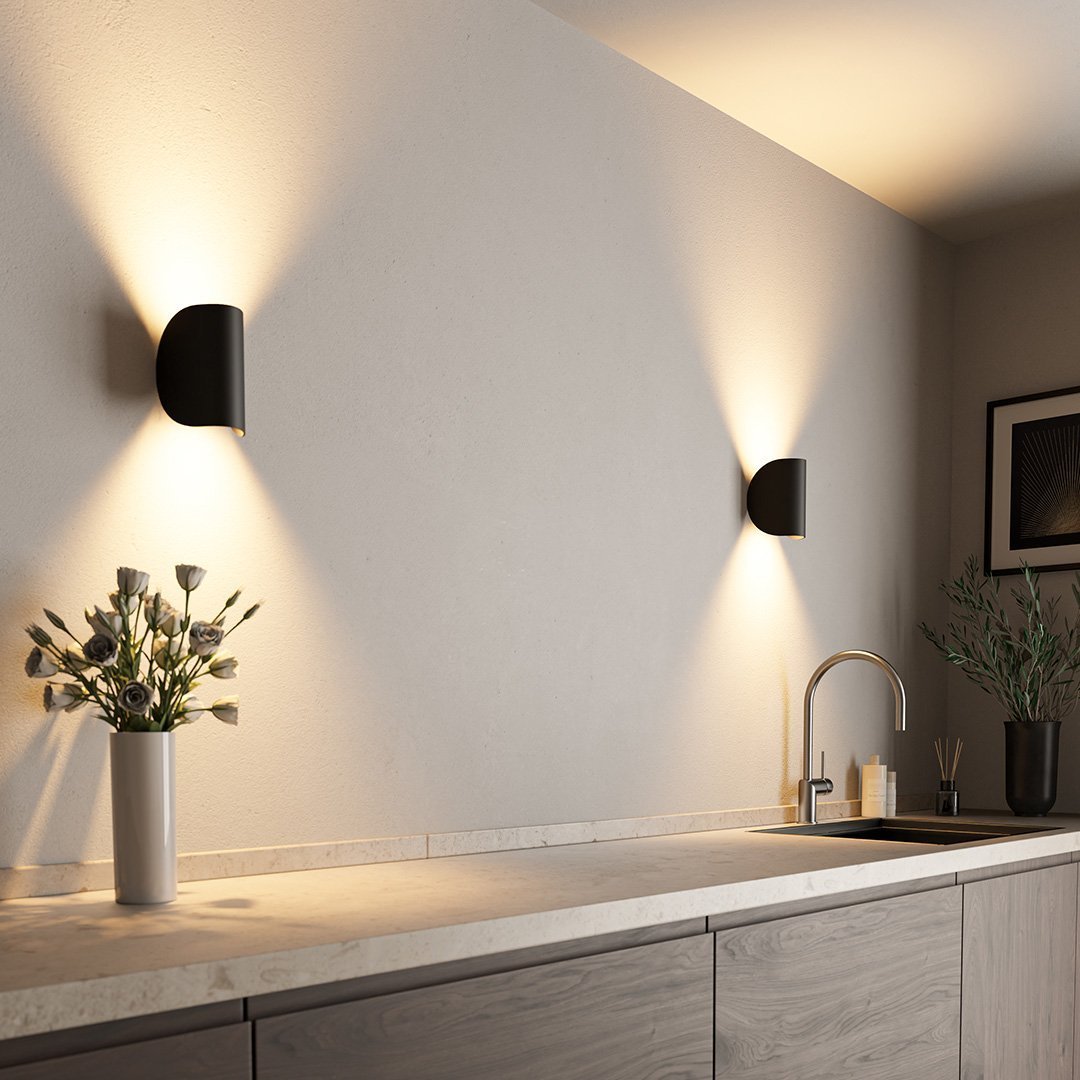 Lampa ścienna LED nowoczesna góra dół