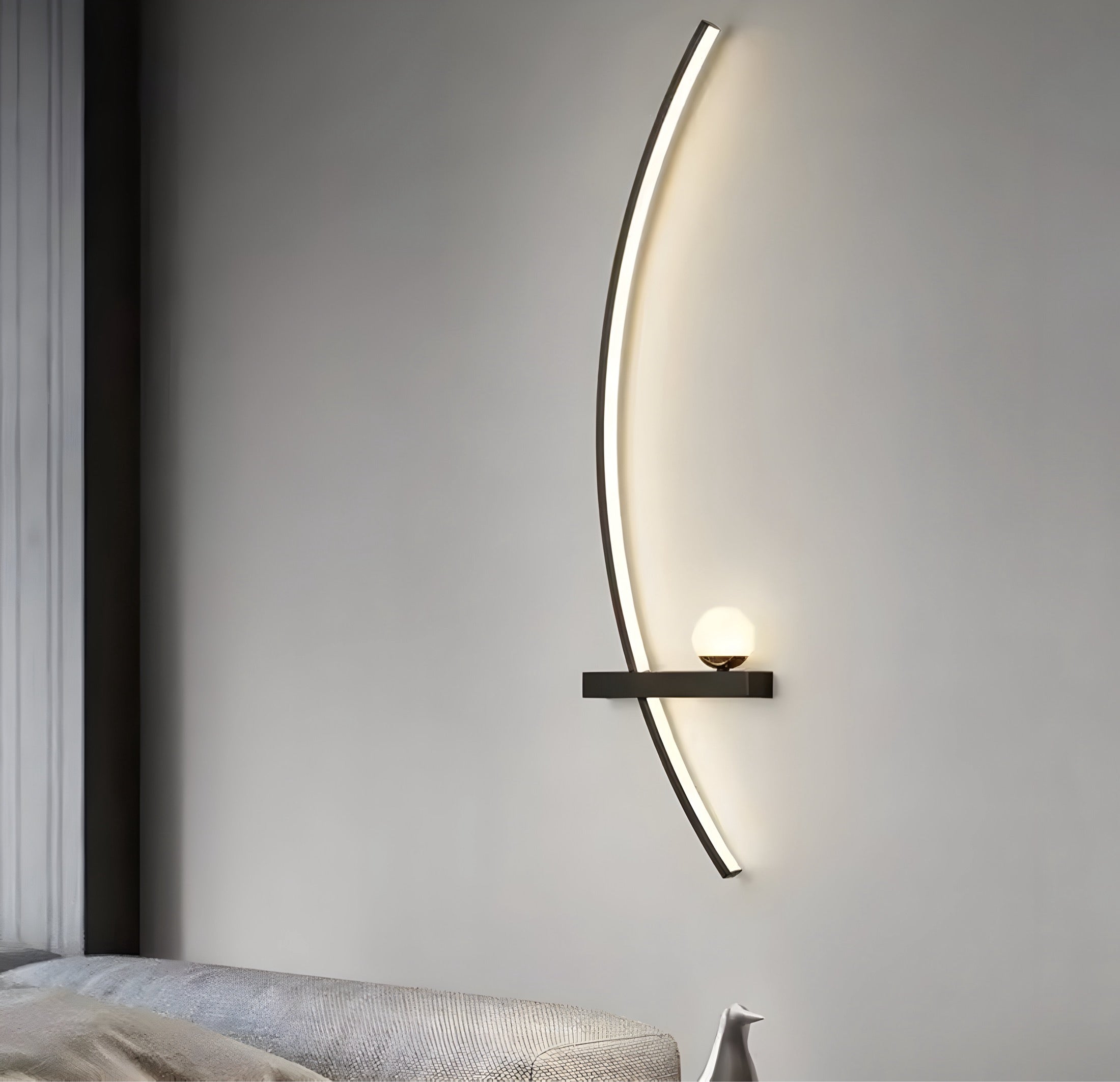 Lampa ścienna LED zakrzywiona design