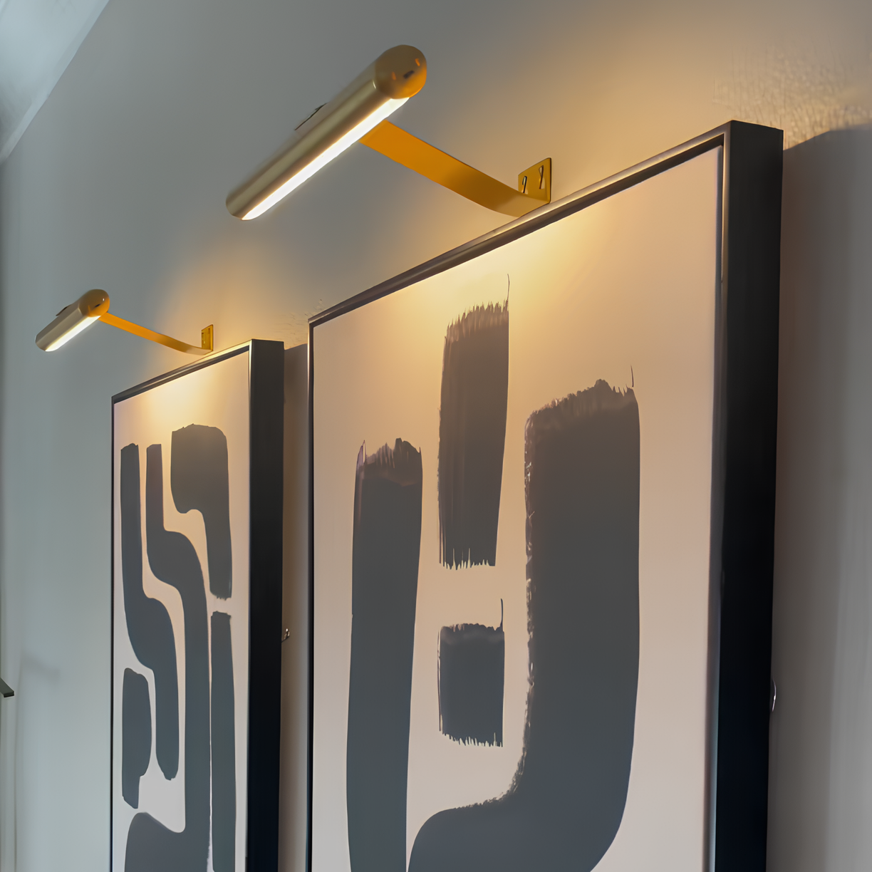 Lampa ścienna led bezprzewodowa do obrazów regulowana