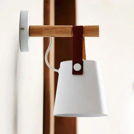Lampa ścienna nordycka drewniana LED design