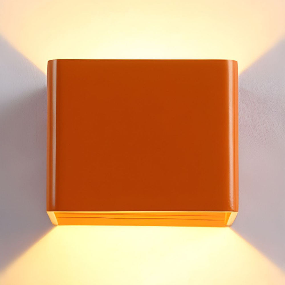 Lampa ścienna nowoczesna led kostka góra dół
