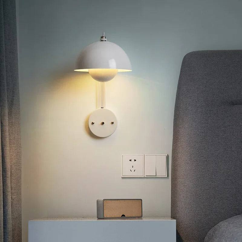 Lampa ścienna nowoczesny kopułowy styl