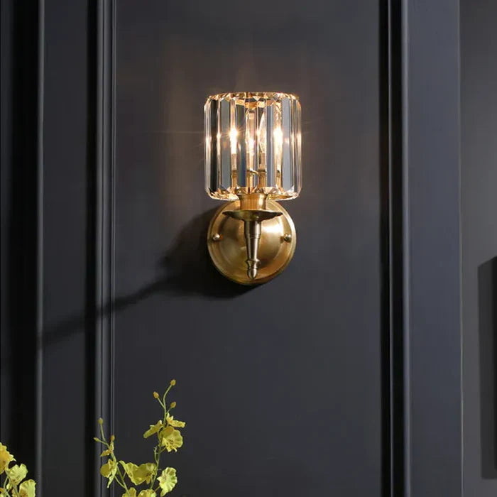 Lampa ścienna złota kryształowa elegancka