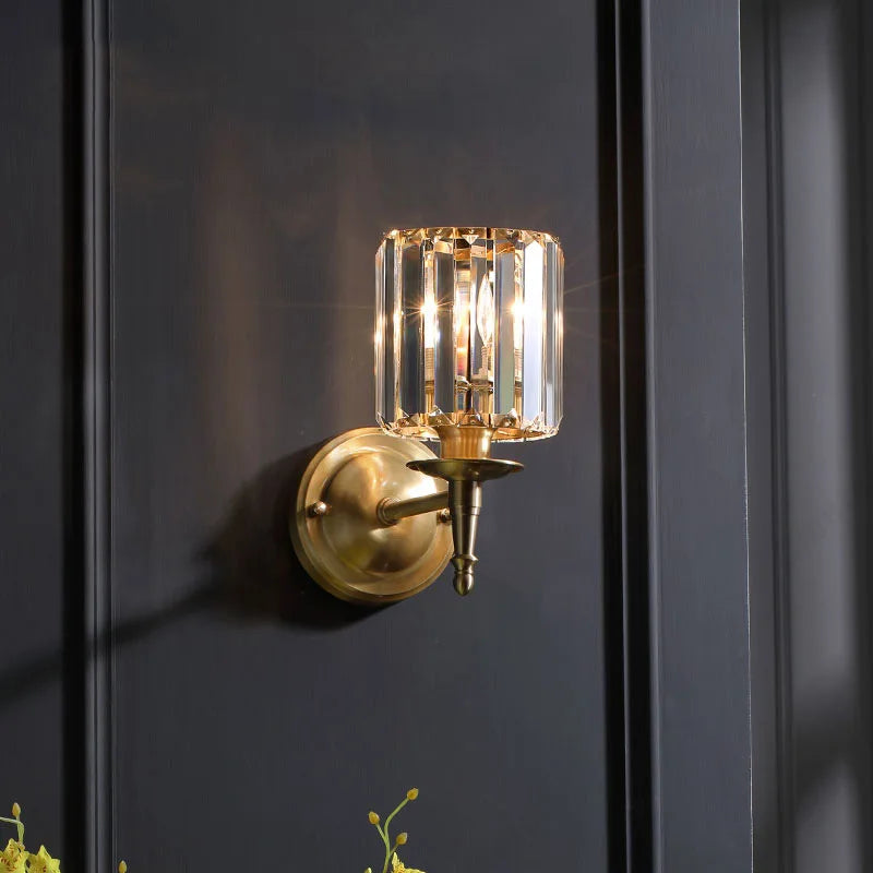 Lampa ścienna złota kryształowa elegancka