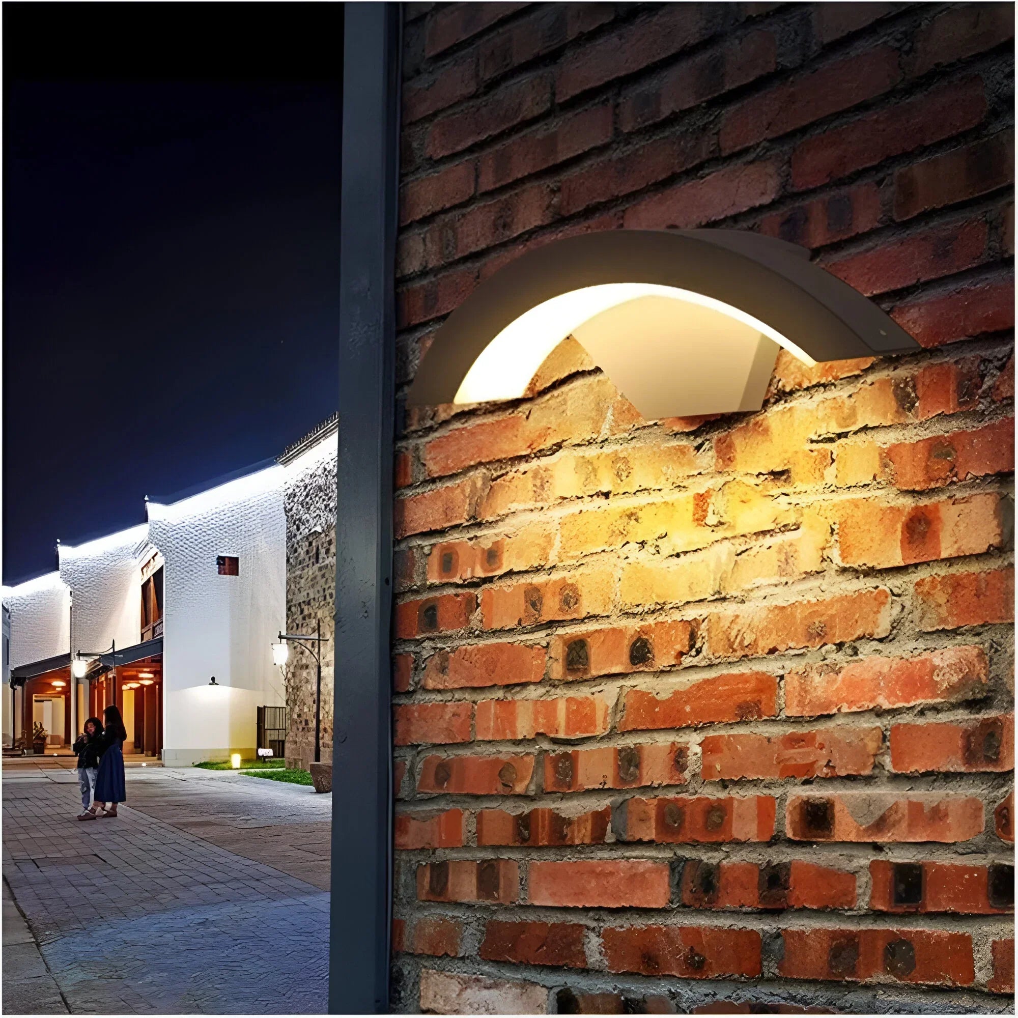 Lampa ścienna zewnętrzna LED czarna z czujnikiem ruchu