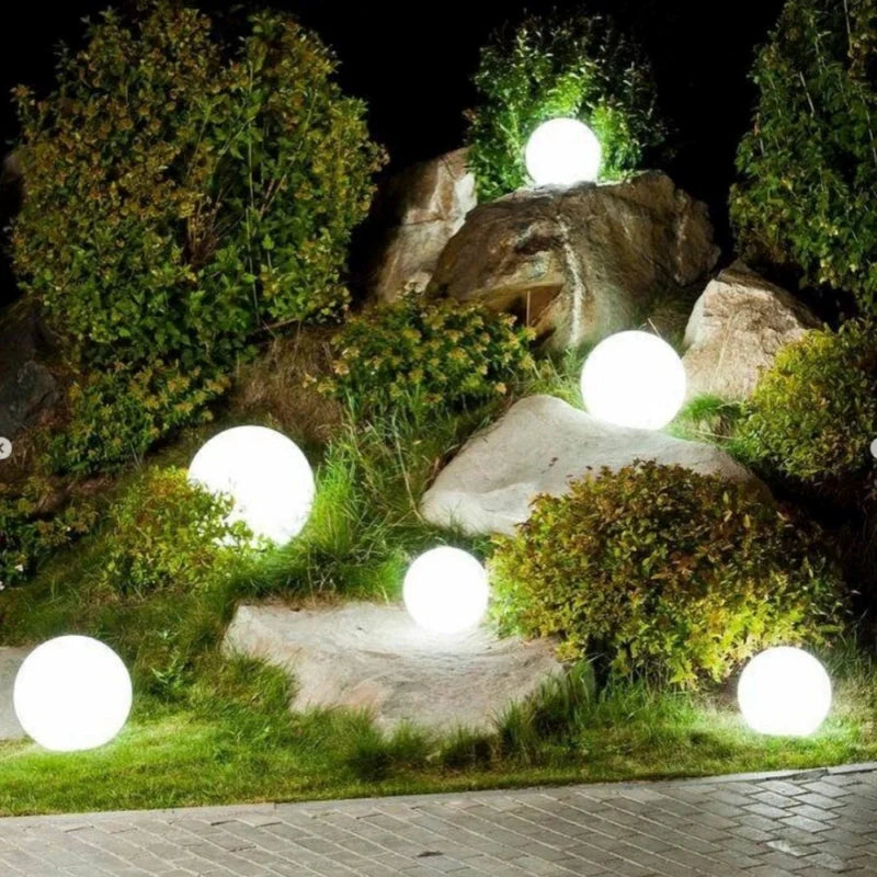 Modern round solar outdoor LED garden lamp