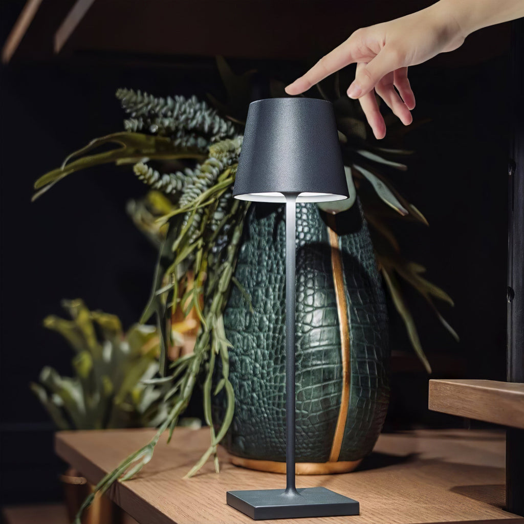 Modern minimalist touch LED table lamp