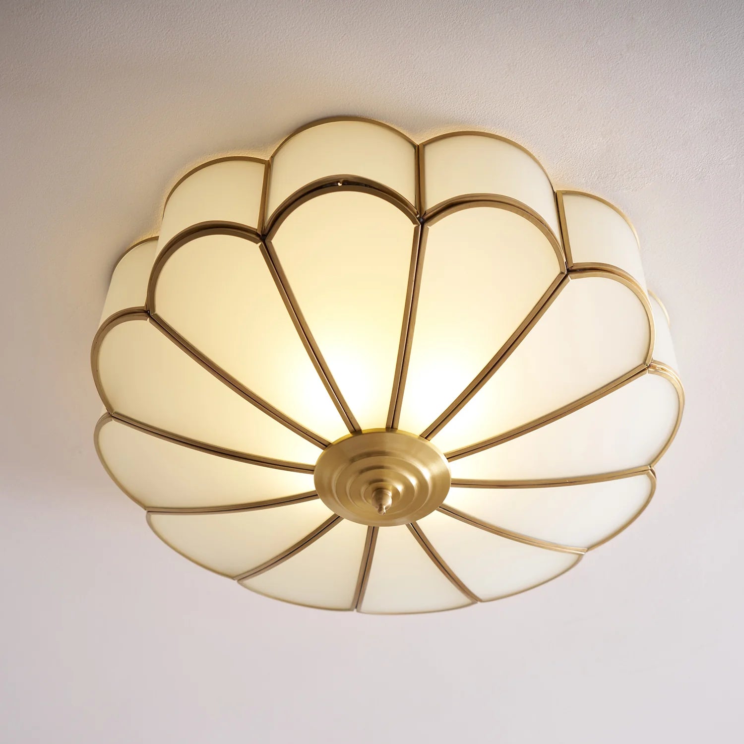 Lampa sufitowa kwiatowa nowoczesna led biała