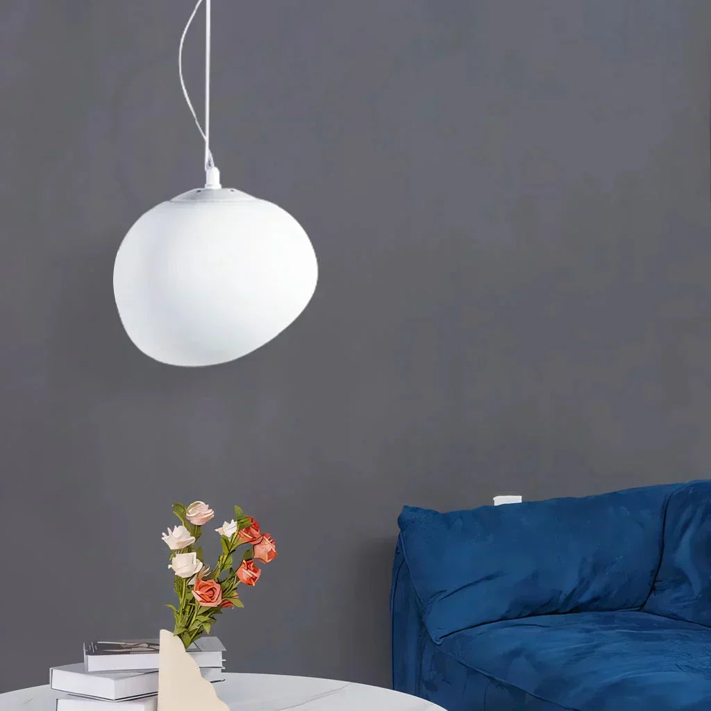 Lampa wisząca minimalistyczny kulisty styl