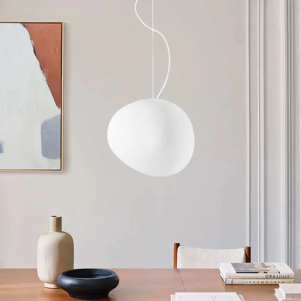 Lampa wisząca minimalistyczny kulisty styl