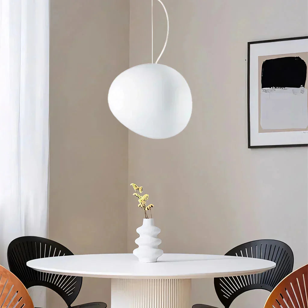 Lampa wisząca minimalistyczny kulisty styl