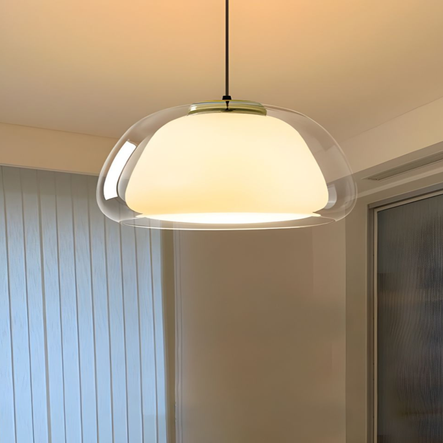 Lampa wisząca nowoczesna kopułowa