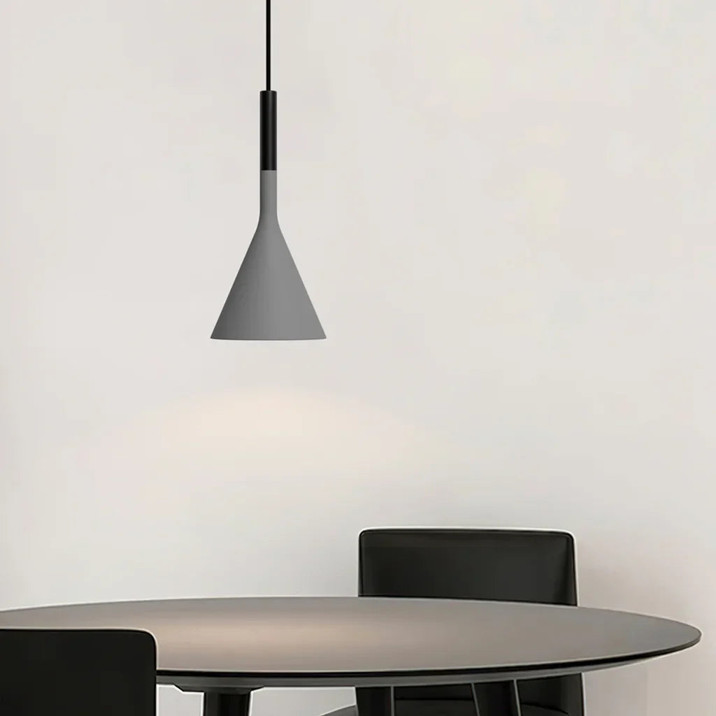 Lampa wisząca nowoczesna stożkowa minimalistyczna