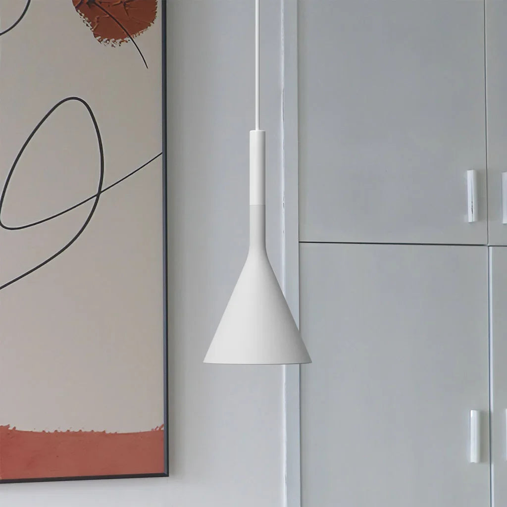 Lampa wisząca nowoczesna stożkowa minimalistyczna