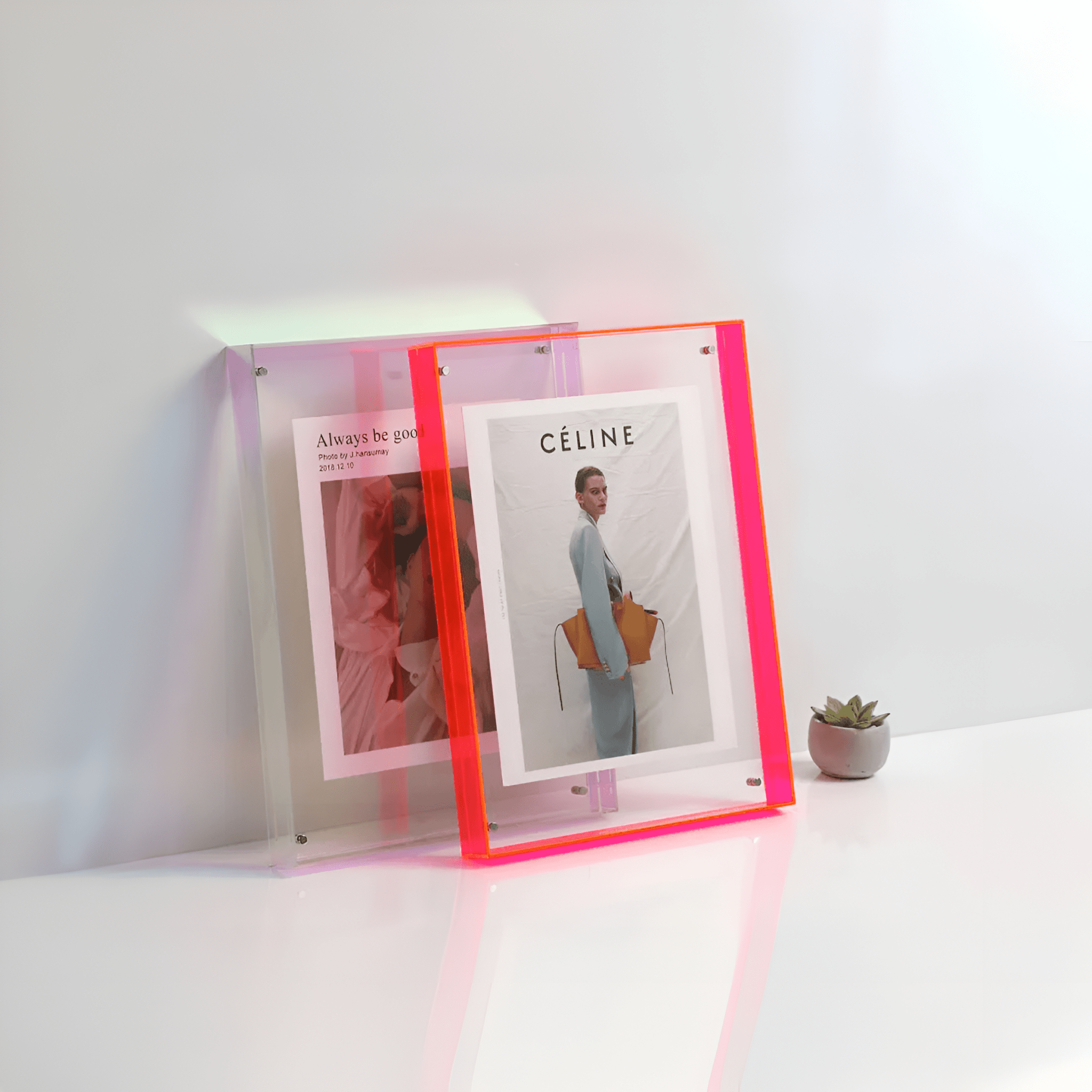 Modern decorative transparent photo frame