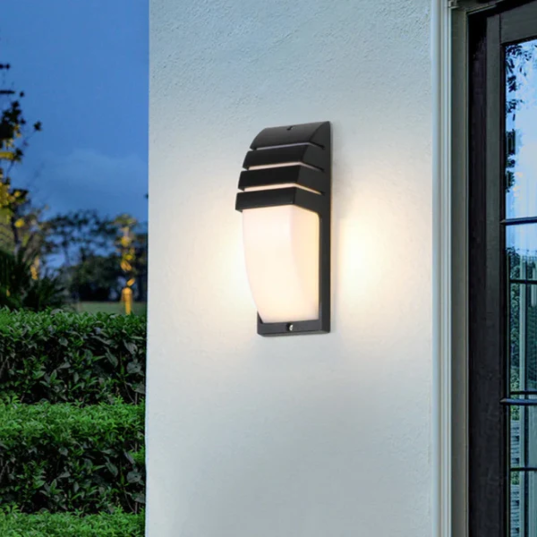 Zewnętrzna czarna lampa ścienna nowoczesna fasadowa LED osłonięta