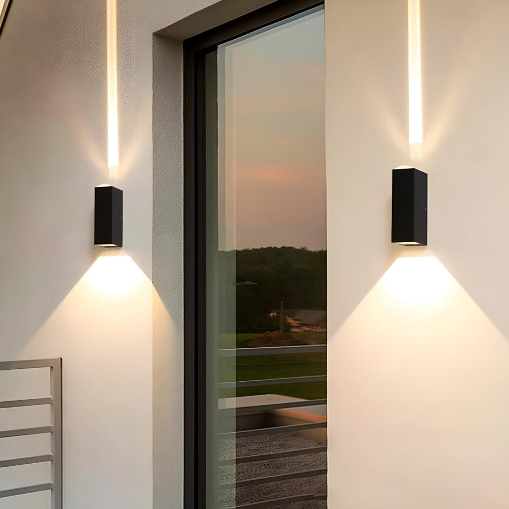 Zewnętrzna lampa ścienna LED góra dół