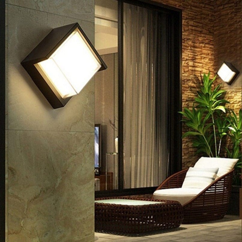 Outdoor LED wall lamp with motion sensor