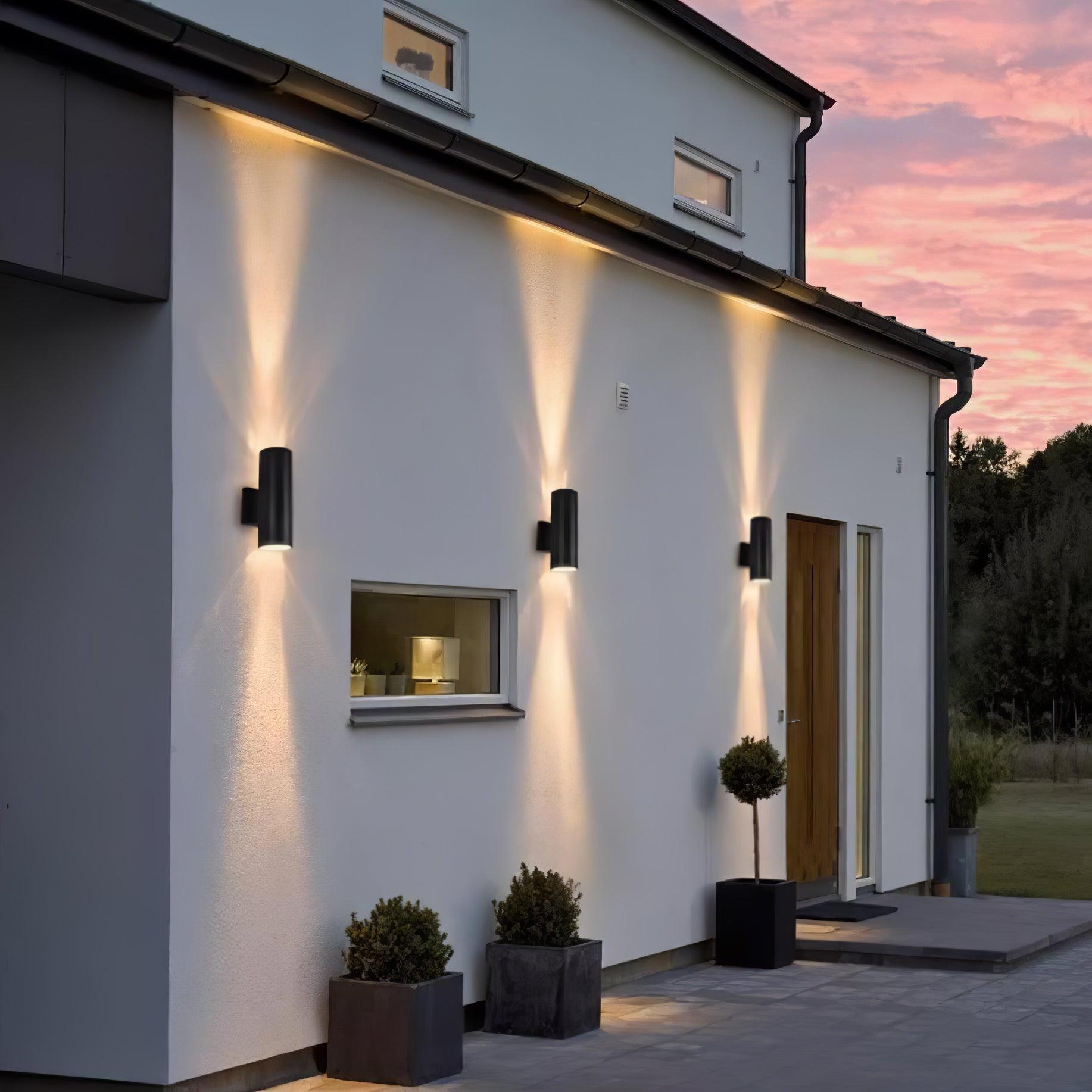 Zewnętrzna lampa ścienna nowoczesna góra dół LED