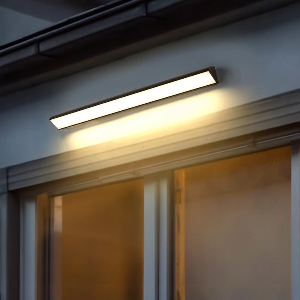 Zewnętrzna lampa ścienna nowoczesna liniowa czarna LED