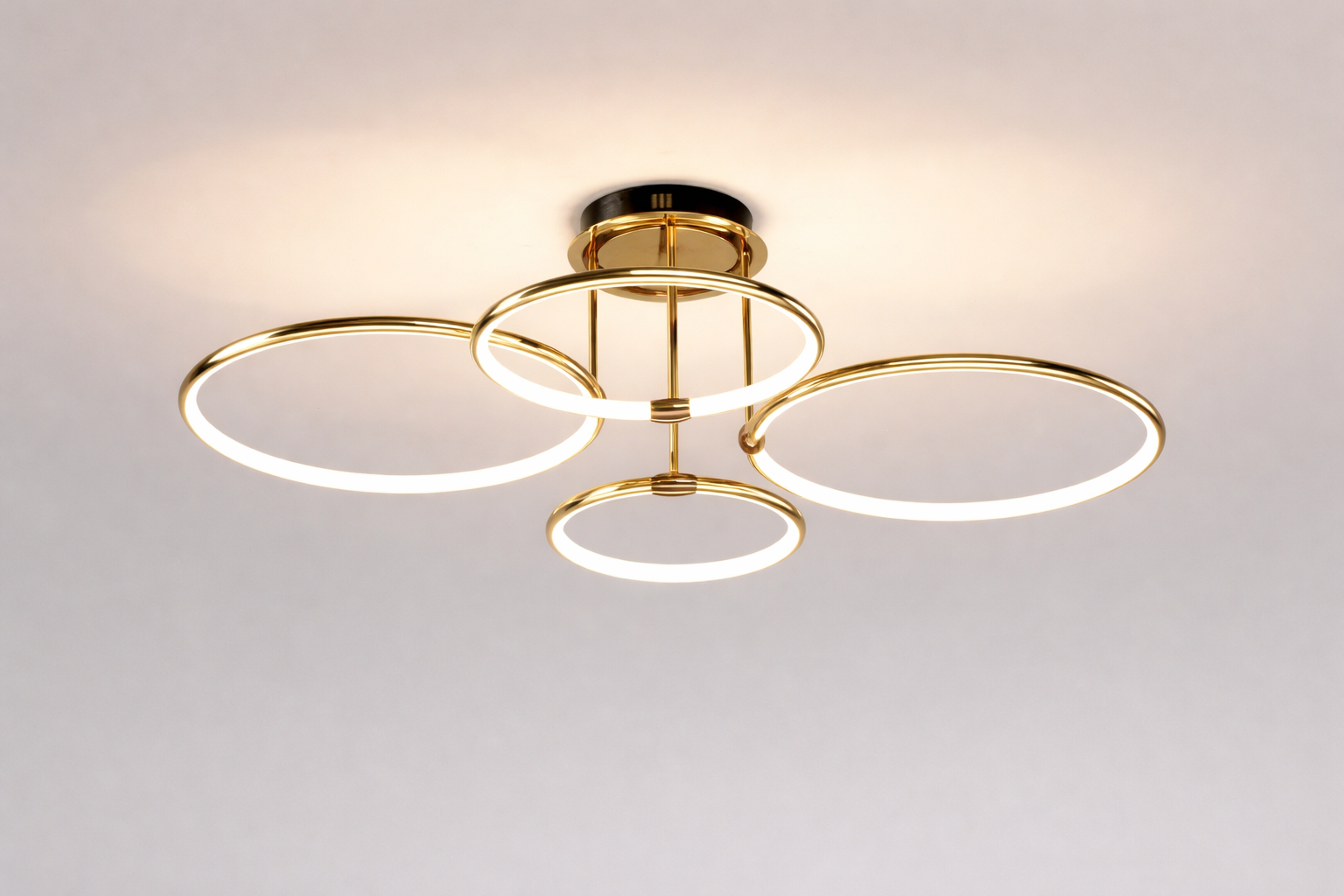 Żyrandol nowoczesny led geometryczny z okręgami